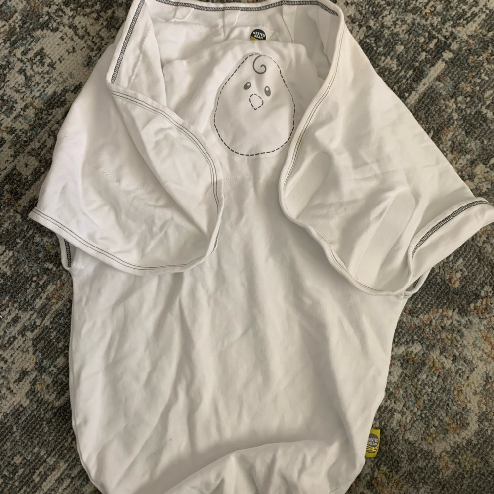 Nested bean swaddle